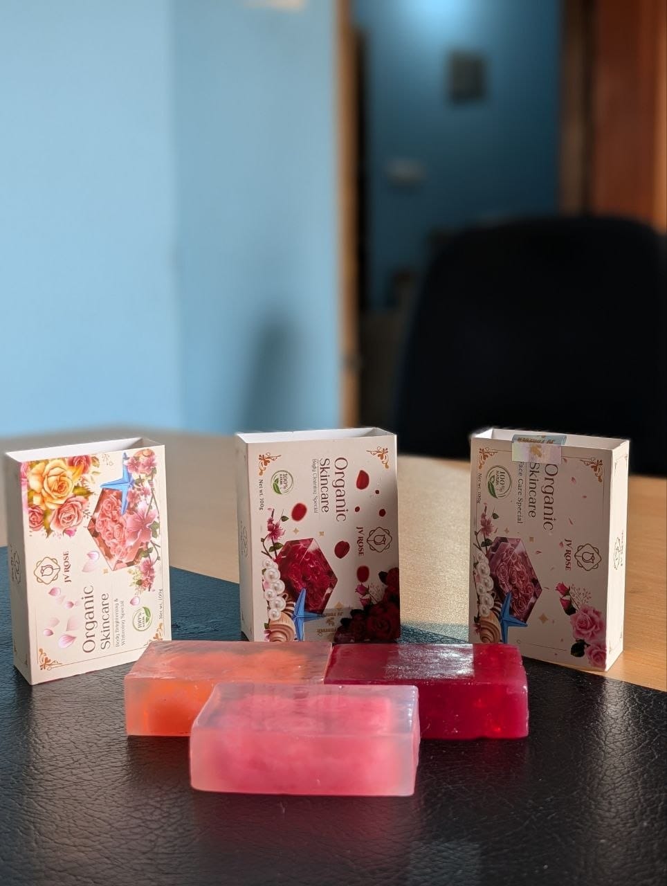 JVROSE ORGANIC HANDMADE TRANSPARENT SOAP-REDROSE 🌹